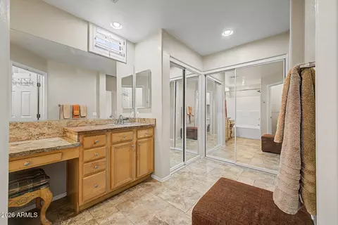 Bath - 1024 E Frye Rd #1056, Phoenix, AZ 85048 photo 2 of 4