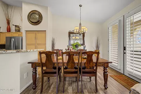 Dining - 1024 E Frye Rd #1056, Phoenix, AZ 85048 photo 2 of 2