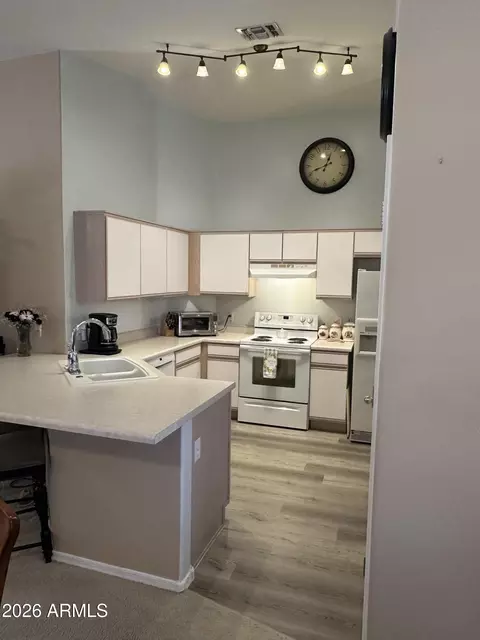 Kitchen - 2022 W Townley Ave, Phoenix, AZ 85021 photo 4 of 4
