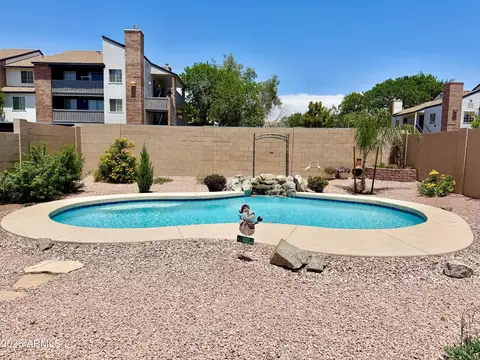 Exterior - 2022 W Townley Ave, Phoenix, AZ 85021 photo 3 of 7