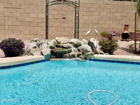 Exterior - 2022 W Townley Ave, Phoenix, AZ 85021 photo 4 of 7