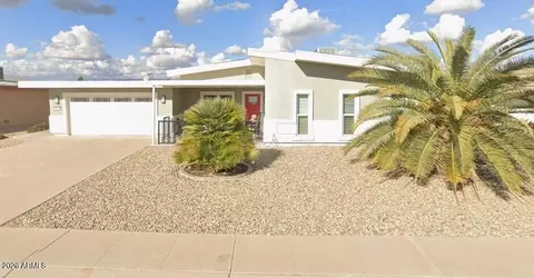 10910 W Welk Dr, Sun City, AZ 85373