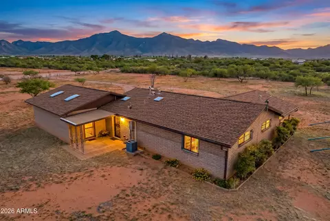 7691 E Dakota Rd, Hereford, AZ 85615