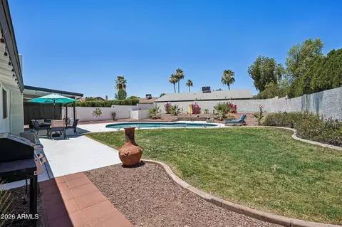 Exterior - 4428 E Pinto Ct, Phoenix, AZ 85044 photo 7 of 9