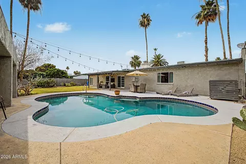 Exterior - 333 E Deepdale Rd, Phoenix, AZ 85022 photo 9 of 12