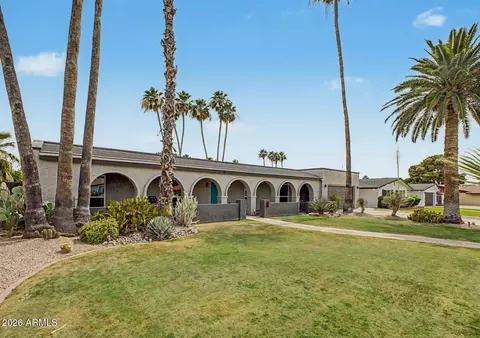 Exterior - 333 E Deepdale Rd, Phoenix, AZ 85022 photo 1 of 12