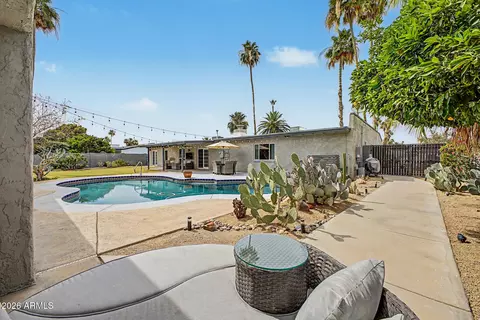 Exterior - 333 E Deepdale Rd, Phoenix, AZ 85022 photo 8 of 12