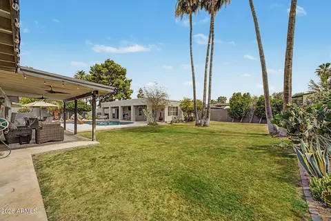 Exterior - 333 E Deepdale Rd, Phoenix, AZ 85022 photo 5 of 12
