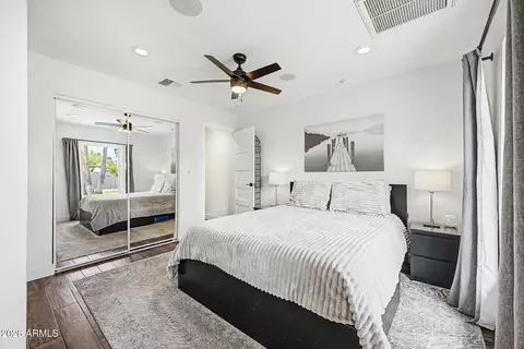 Bedroom - 333 E Deepdale Rd, Phoenix, AZ 85022 photo 6 of 10