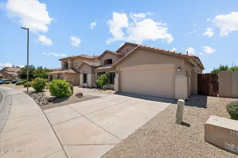 Exterior - 4511 E Swilling Rd, Phoenix, AZ 85050 photo 2 of 10