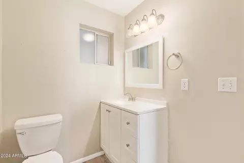 Bath - 616 N Matlock St, Mesa, AZ 85203 photo 3 of 5