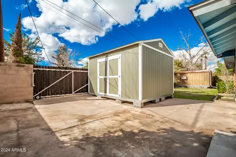 Exterior - 616 N Matlock St, Mesa, AZ 85203 photo 4 of 9