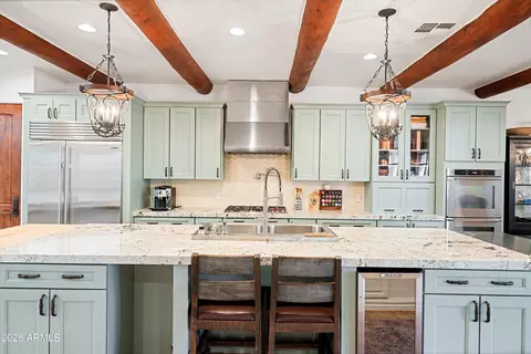 Kitchen - 1823 W Maddock Rd, Phoenix, AZ 85086 photo 7 of 13