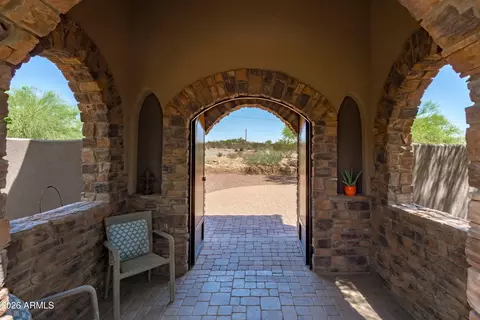 Exterior - 1823 W Maddock Rd, Phoenix, AZ 85086 photo 6 of 36