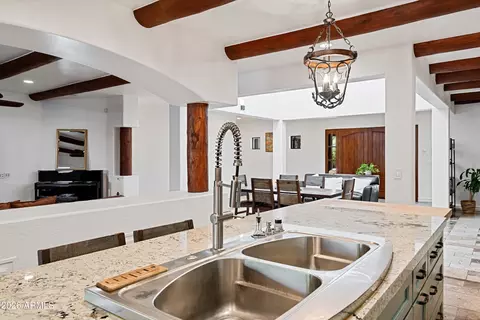 Kitchen - 1823 W Maddock Rd, Phoenix, AZ 85086 photo 9 of 13