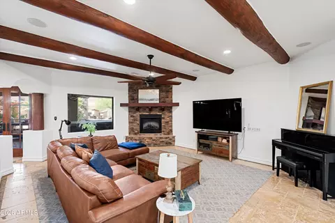 Living - 1823 W Maddock Rd, Phoenix, AZ 85086 photo 2 of 5