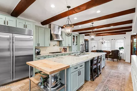 Kitchen - 1823 W Maddock Rd, Phoenix, AZ 85086 photo 4 of 13