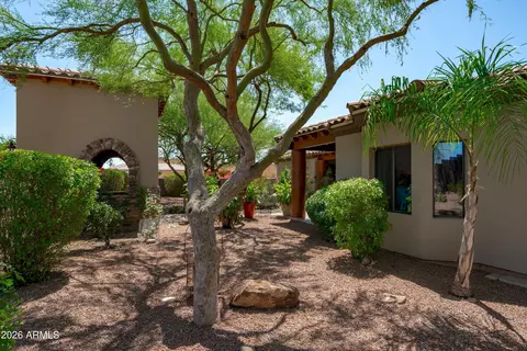 Exterior - 1823 W Maddock Rd, Phoenix, AZ 85086 photo 8 of 36