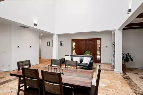 Dining - 1823 W Maddock Rd, Phoenix, AZ 85086 photo 2 of 5