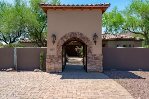 Other - 1823 W Maddock Rd, Phoenix, AZ 85086 photo 1 of 30