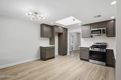 Entry Way - 1818 E Monterey Way, Phoenix, AZ 85016 photo 2 of 2