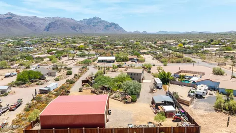 View/Area - 1502 S Prospectors Rd, Apache Junction, AZ 85119 photo 4 of 18