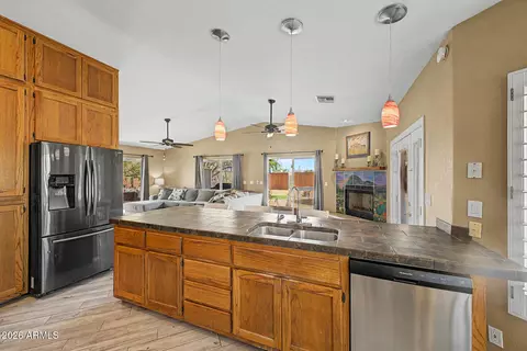 Kitchen - 1502 S Prospectors Rd, Apache Junction, AZ 85119 photo 3 of 3