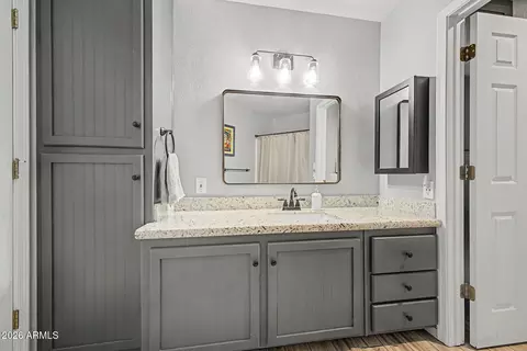 Bath - 1502 S Prospectors Rd, Apache Junction, AZ 85119 photo 1 of 6