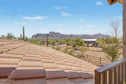 Exterior - 1502 S Prospectors Rd, Apache Junction, AZ 85119 photo 6 of 29