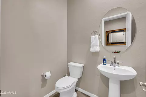 Bath - 41553 W Springtime Rd, Maricopa, AZ 85138 photo 2 of 4