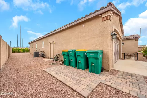 Exterior - 41553 W Springtime Rd, Maricopa, AZ 85138 photo 6 of 19