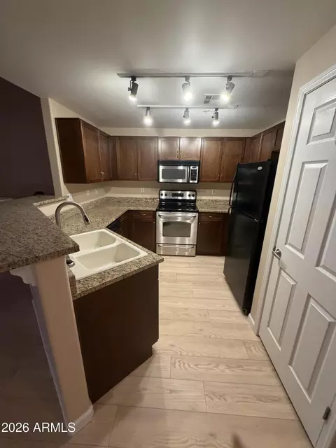 Kitchen - 1920 E Bell Rd #1045, Phoenix, AZ 85022 photo 2 of 2