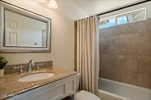 Bath - 1221 E Claire Dr, Phoenix, AZ 85022 photo 2 of 5