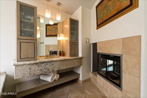 Bath - 1221 E Claire Dr, Phoenix, AZ 85022 photo 4 of 5