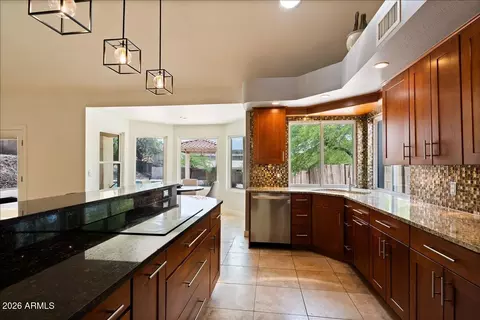 Kitchen - 1221 E Claire Dr, Phoenix, AZ 85022 photo 6 of 8
