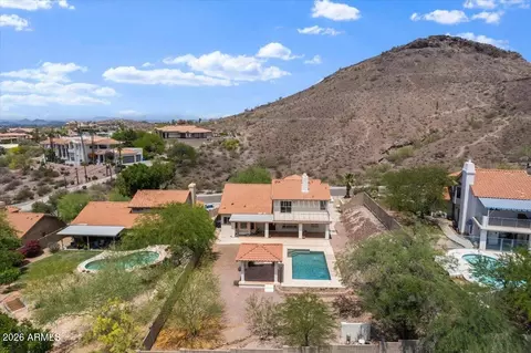 View/Area - 1221 E Claire Dr, Phoenix, AZ 85022 photo 3 of 7