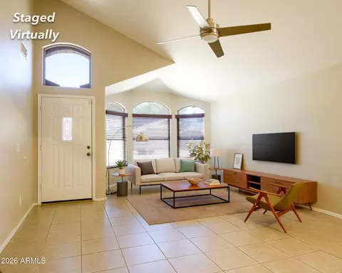 Living - 547 E Cathy Dr, Gilbert, AZ 85296 photo 2 of 4