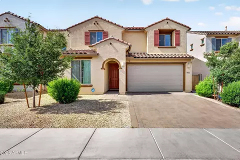 9022 W Luke Ave, Glendale, AZ 85305