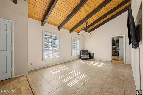 Living - 601 W Augusta Ave, Phoenix, AZ 85021 photo 1 of 6