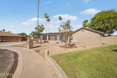 Exterior - 601 W Augusta Ave, Phoenix, AZ 85021 photo 1 of 9