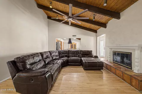 Living - 601 W Augusta Ave, Phoenix, AZ 85021 photo 6 of 6