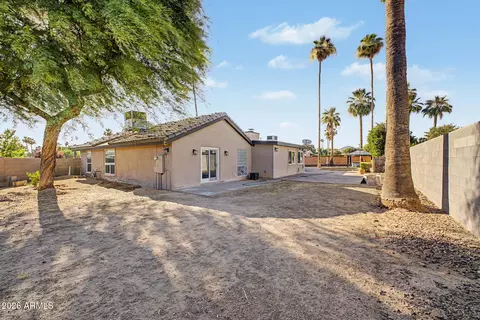 Exterior - 601 W Augusta Ave, Phoenix, AZ 85021 photo 5 of 9