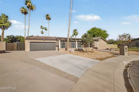 Exterior - 601 W Augusta Ave, Phoenix, AZ 85021 photo 2 of 9