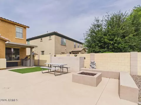 Exterior - 2837 E Palmdale Ln, Gilbert, AZ 85298 photo 6 of 10