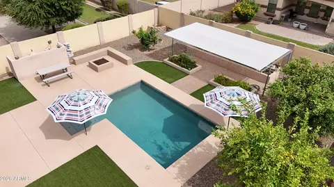 Exterior - 2837 E Palmdale Ln, Gilbert, AZ 85298 photo 7 of 10