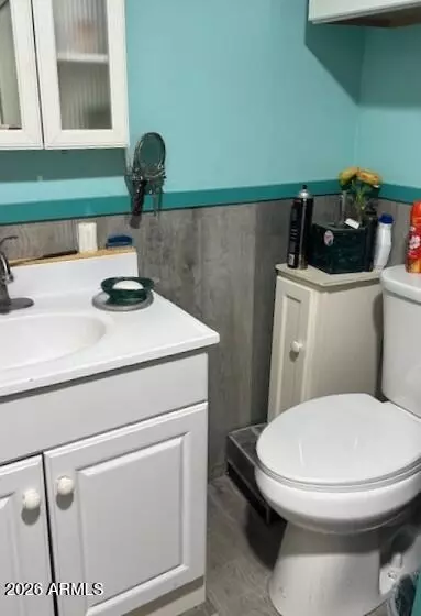 Bath - 711 Cole Ave, Bisbee, AZ 85603 photo 1 of 8