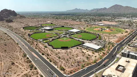 View/Area - 5114 E Monte Vista Rd, Phoenix, AZ 85008 photo 3 of 10