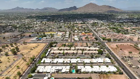 View/Area - 5114 E Monte Vista Rd, Phoenix, AZ 85008 photo 6 of 10