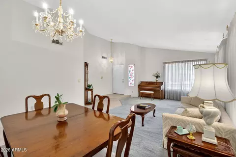 Dining - 1965 E Morrow Dr, Phoenix, AZ 85024 photo 2 of 4