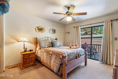 Bedroom - 2652 Lodge Loop, Overgaard, AZ 85933 photo 1 of 4